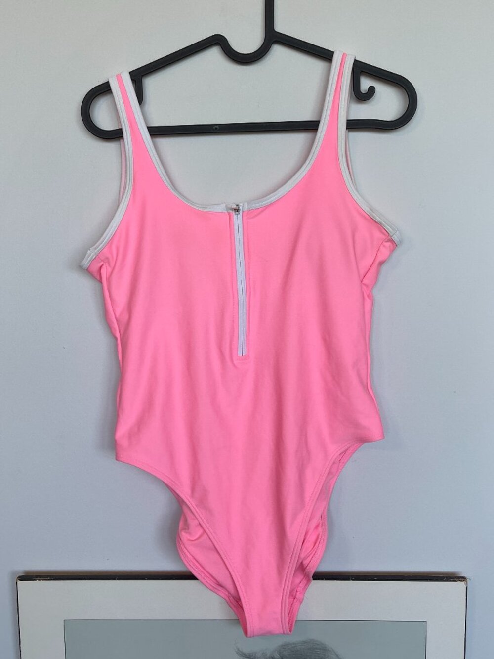 OLD NAVY FULL PIECE SWIMSUIT IN PINK SIZE XS